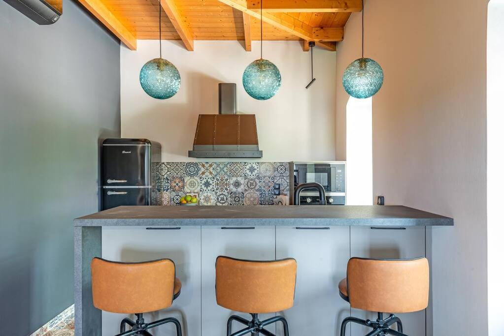 Villa Aiolia Kondoyenádha 외부 사진